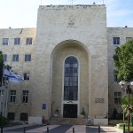 Haifa City Hall by Avishai Teicher via PikiWiki project